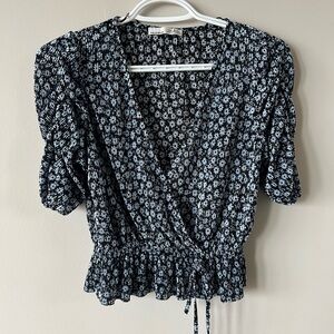 Pull&Bear Black and White Patterned Blouse